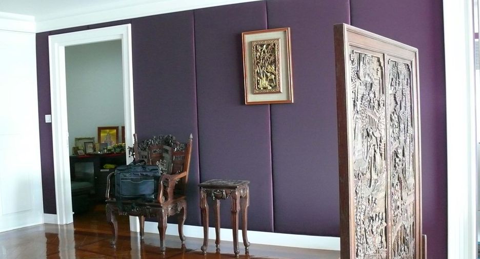 For sale 3 bedrooms condo in Sathon, Bangkok