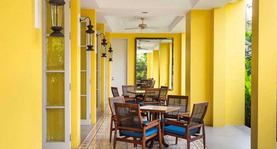 For sale 3 bedrooms condo in Sathon, Bangkok