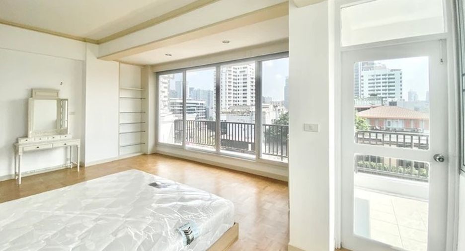 Wohnung zur Miete mit 3 Zimmer in Watthana, Bangkok