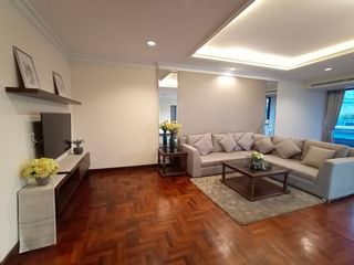 For rent 2 bedrooms condo in Pathum Wan, Bangkok