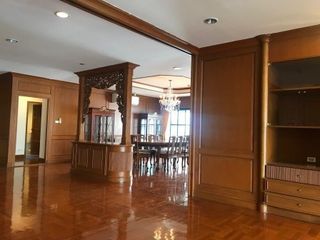 For sale 3 bedrooms condo in Watthana, Bangkok