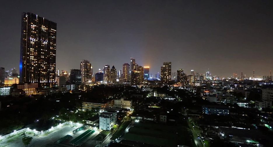 For sale 2 bedrooms condo in Sathon, Bangkok