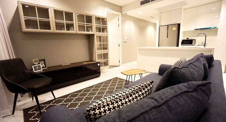 For sale 2 bedrooms condo in Sathon, Bangkok