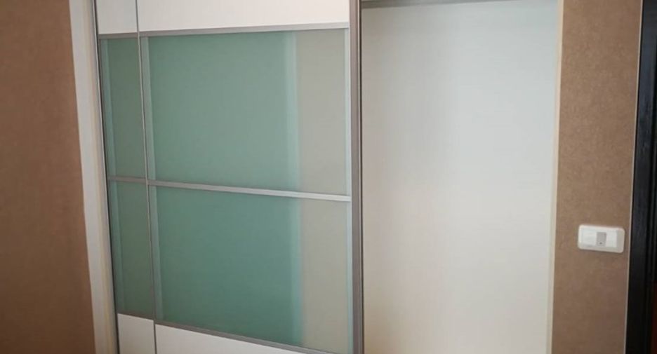 For sale 1 bed condo in Khlong Toei, Bangkok