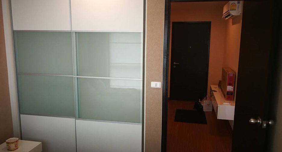 For sale 1 bed condo in Khlong Toei, Bangkok