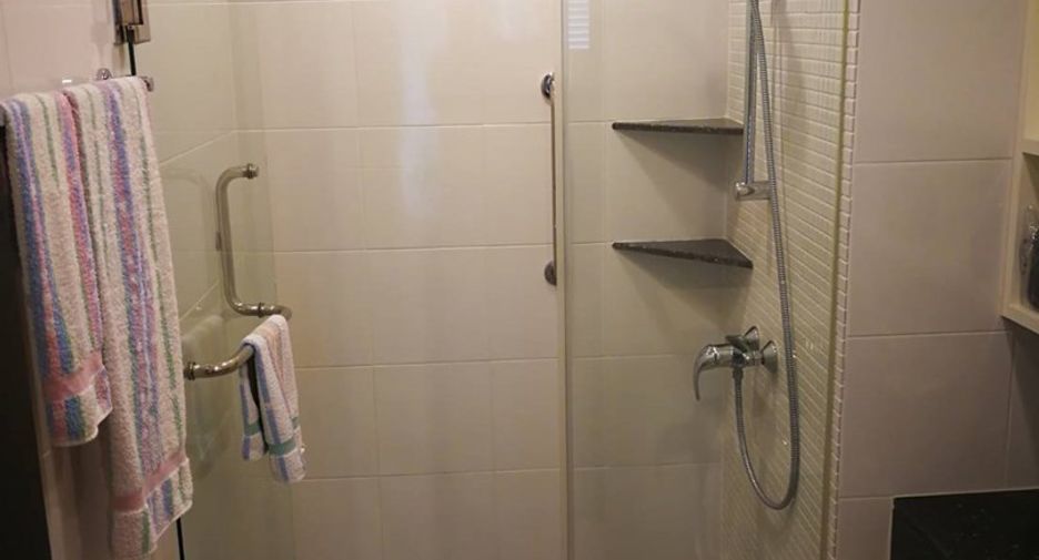 For sale 1 bed condo in Khlong Toei, Bangkok