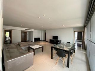For rent 3 ベッドルーム condo in Sathon, Bangkok