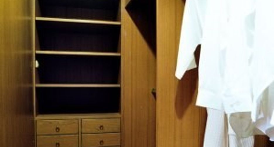 For rent 4 bedrooms condo in Watthana, Bangkok
