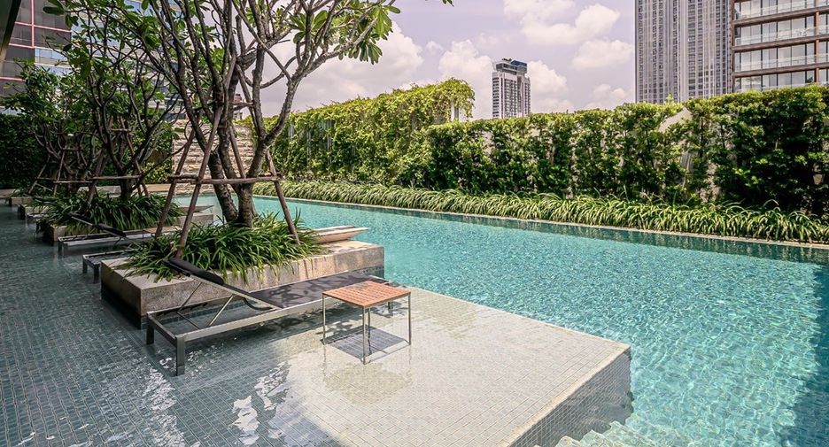For sale 2 bedrooms condo in Watthana, Bangkok