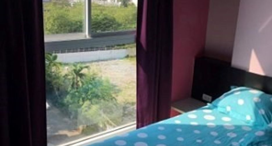 For sale 1 bed condo in Phra Khanong, Bangkok