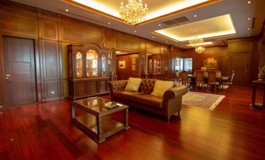 Wohnung zur Miete mit 3 Zimmer in Khlong Toei, Bangkok