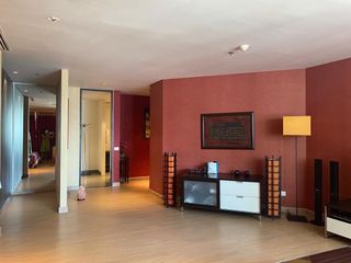 Condo en venta de 2 habitaciones en Khlong Toei, Bangkok