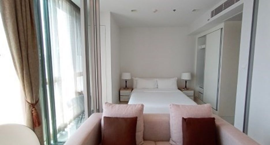 For sale 1 bed condo in Watthana, Bangkok