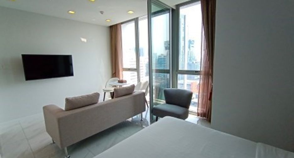 For sale 1 bed condo in Watthana, Bangkok
