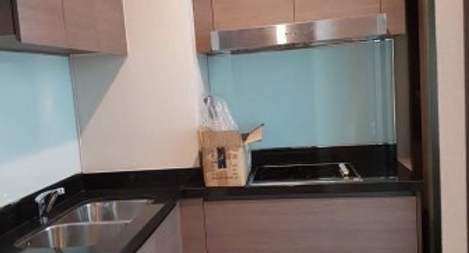 For rent そして for sale 3 ベッドルーム condo in Khlong Toei, Bangkok
