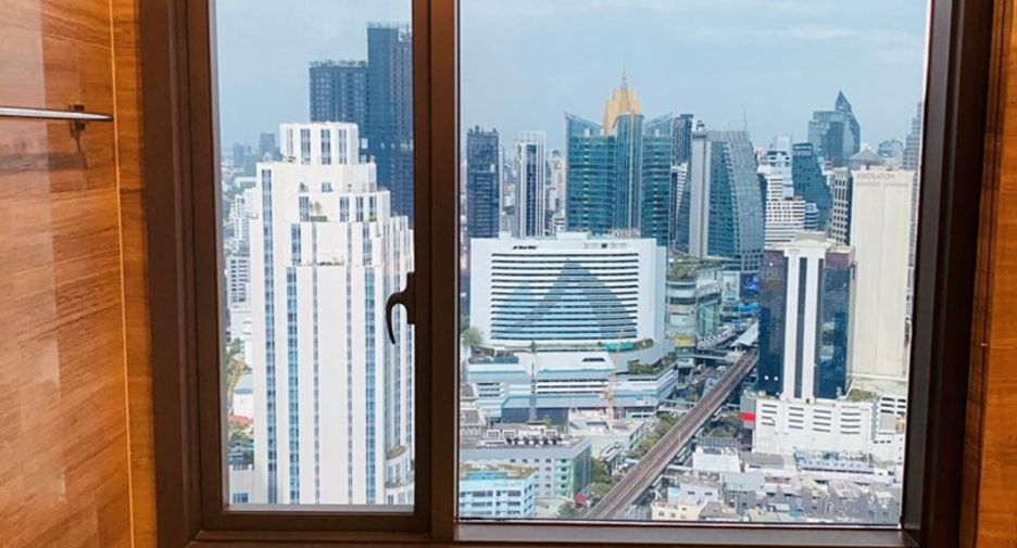 For rent そして for sale 3 ベッドルーム condo in Khlong Toei, Bangkok