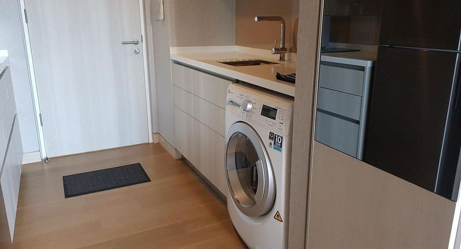 For sale 2 bedrooms condo in Khlong Toei, Bangkok