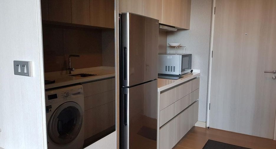 For sale 2 bedrooms condo in Khlong Toei, Bangkok