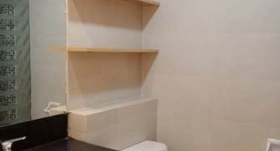 For rent 4 bedrooms condo in Watthana, Bangkok