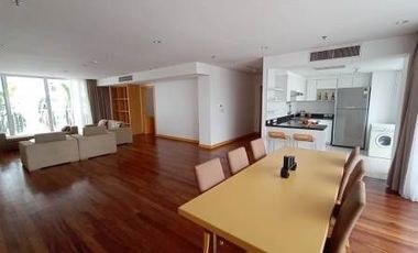 For rent 4 bedrooms condo in Watthana, Bangkok