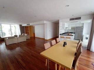 For rent 4 bedrooms condo in Watthana, Bangkok