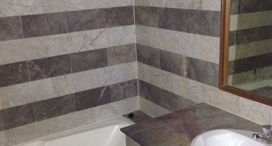 For sale 1 bed condo in Watthana, Bangkok
