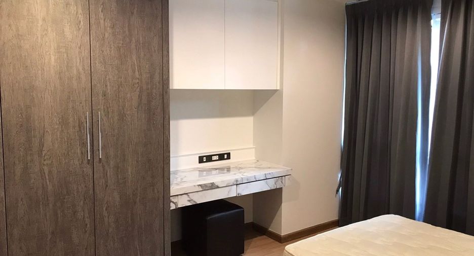 For sale 2 bedrooms condo in Khlong Toei, Bangkok