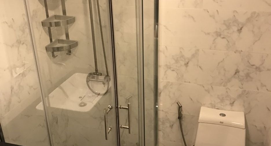 For sale 2 bedrooms condo in Khlong Toei, Bangkok