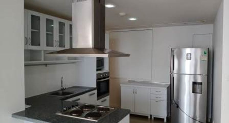 For sale 3 bedrooms condo in Khlong Toei, Bangkok