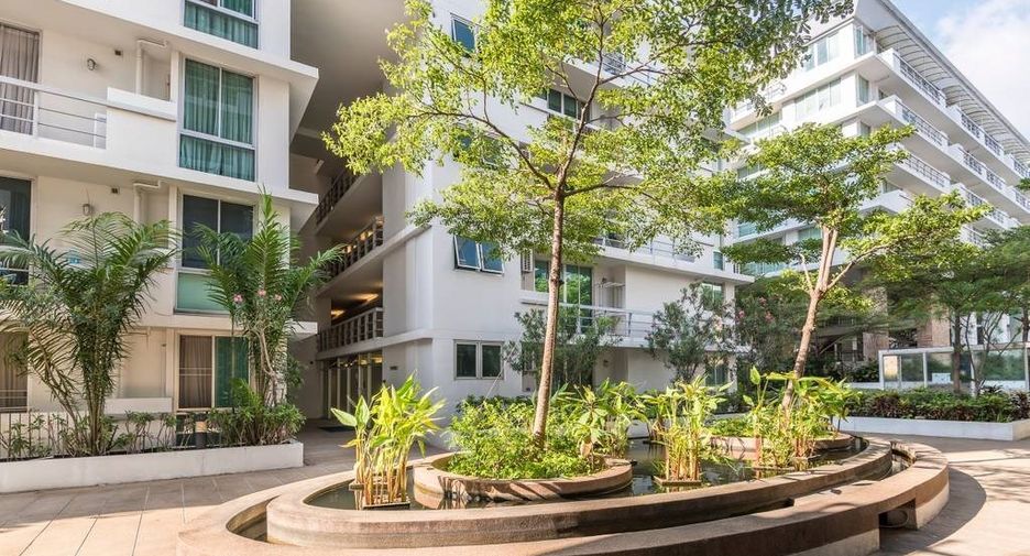 For sale 1 bed condo in Khlong Toei, Bangkok