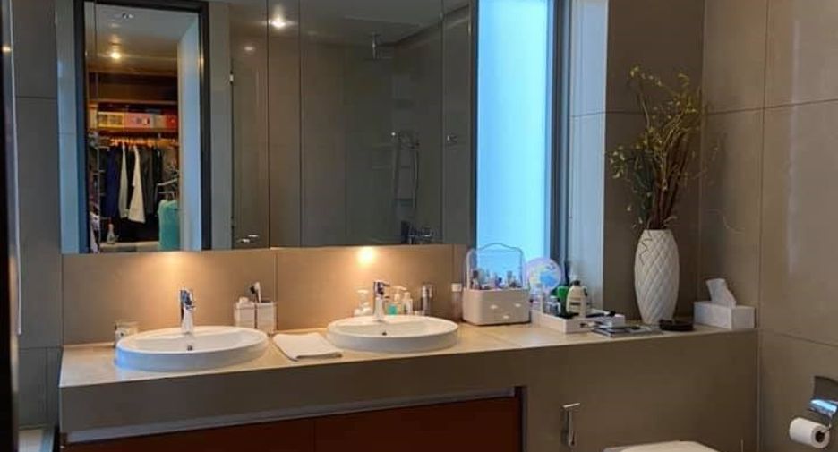 For sale 1 bed condo in Sathon, Bangkok