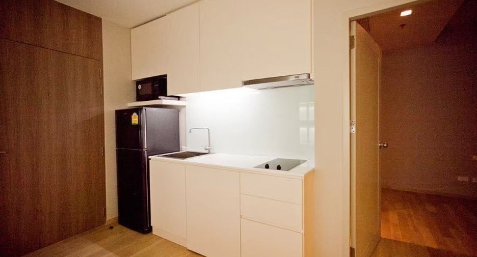 For rent and for sale 1 bed condo in Khlong Toei, Bangkok