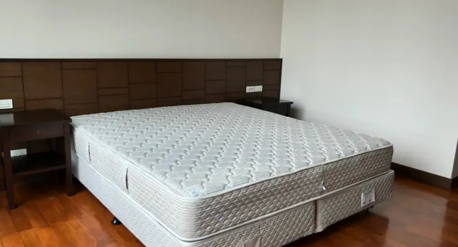 Wohnung zur Miete mit 3 Zimmer in Watthana, Bangkok