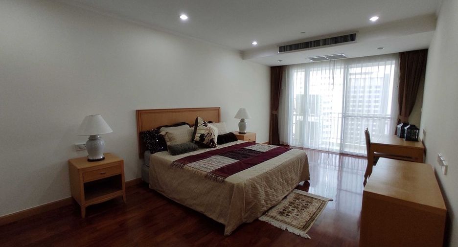 À louer 3 chambres condo à Khlong Toei, Bangkok