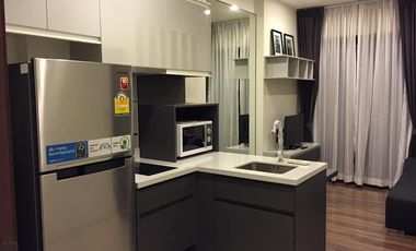 À vendre 1 chambre condo à Khlong Toei, Bangkok