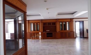 À vendre 3 chambres condo à Khlong Toei, Bangkok