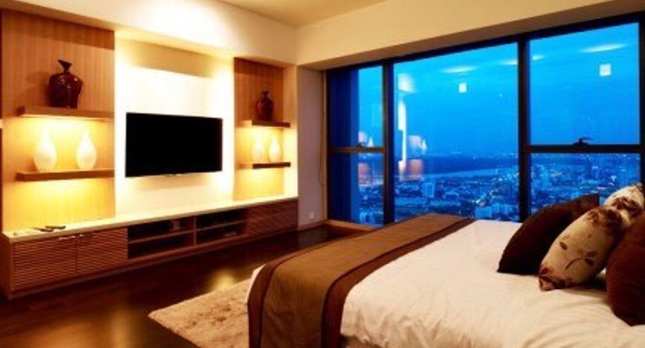 For sale 4 bedrooms condo in Sathon, Bangkok