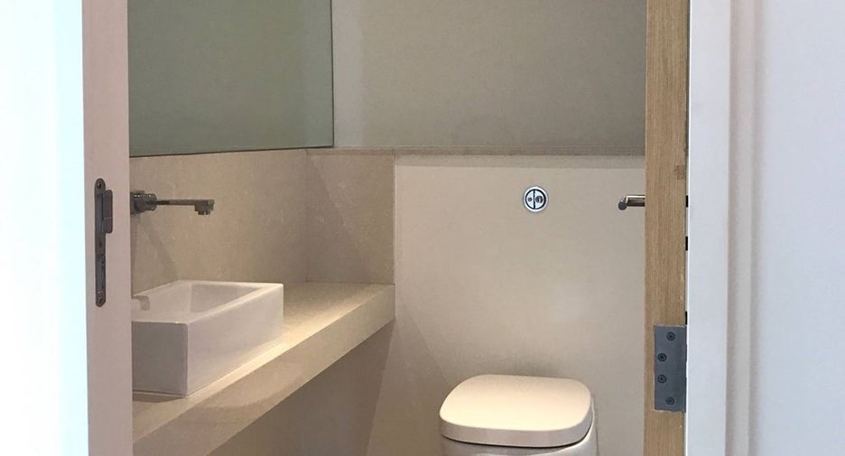 For sale 2 bedrooms condo in Sathon, Bangkok