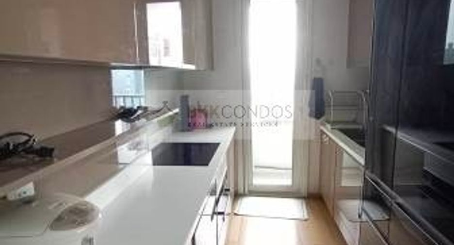 For sale 3 bedrooms condo in Khlong Toei, Bangkok