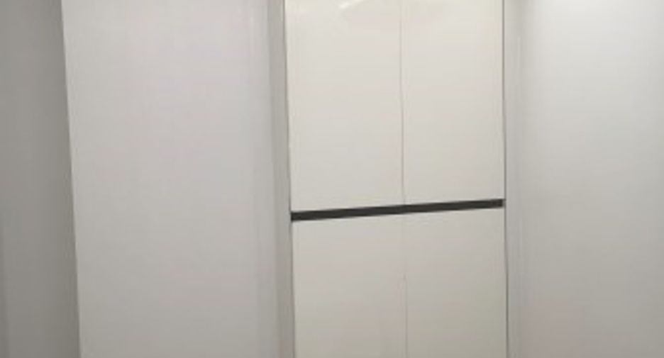 For sale 2 bedrooms condo in Khlong Toei, Bangkok