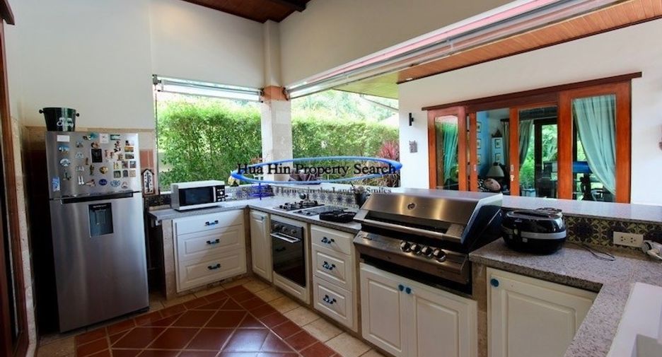Haus zum Kauf mit 5 Zimmer in Pran Buri, Prachuap Khiri Khan