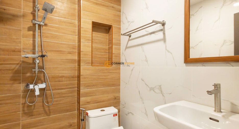 Haus zur Miete und zum Kauf mit 5 Zimmer in Bang Lamung, Chonburi