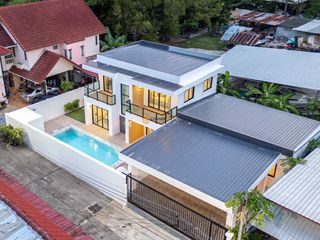 Haus zur Miete und zum Kauf mit 5 Zimmer in Bang Lamung, Chonburi