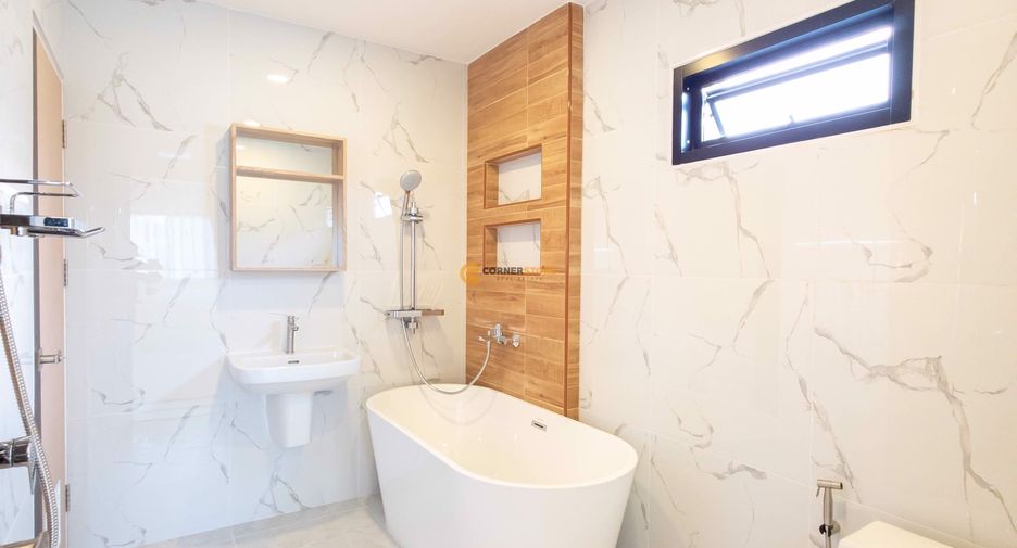 Haus zur Miete und zum Kauf mit 5 Zimmer in Bang Lamung, Chonburi