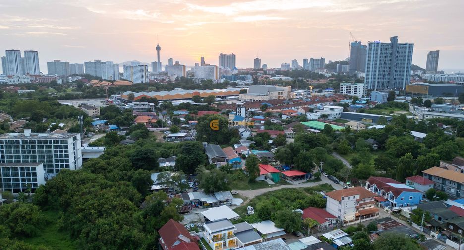 Haus zur Miete und zum Kauf mit 5 Zimmer in Bang Lamung, Chonburi
