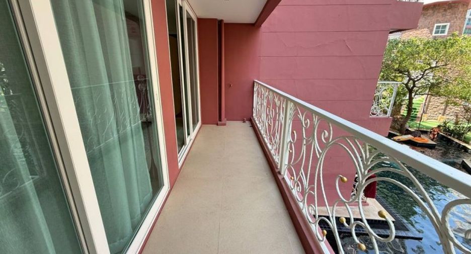 Condo en venta de 2 habitaciones en South Pattaya, Pattaya