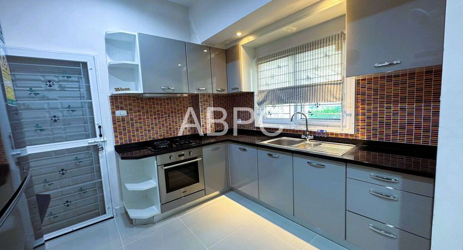 For sale 3 bedrooms house in Bang Lamung, Chonburi