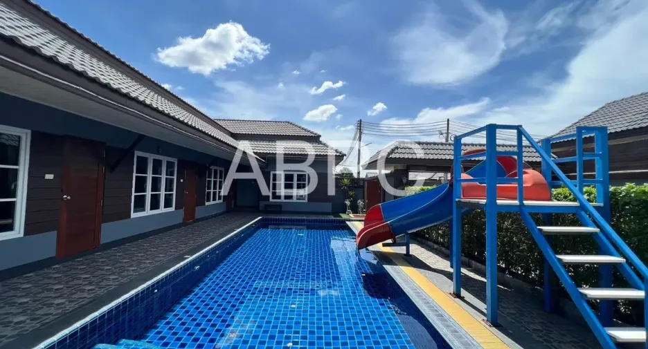 For rent 6 bedrooms house in Bang Lamung, Chonburi
