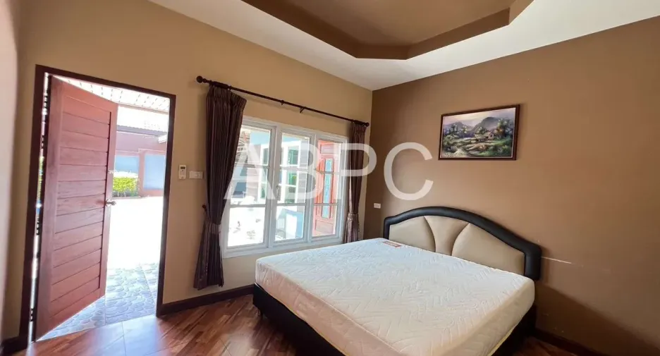 For rent 6 bedrooms house in Bang Lamung, Chonburi