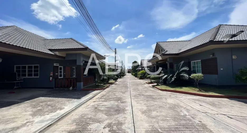 For rent 6 bedrooms house in Bang Lamung, Chonburi